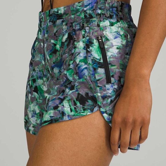 Lululemon Tracker Short 4" - 6 Rapid Flourish Multi - Picture 3 of 7